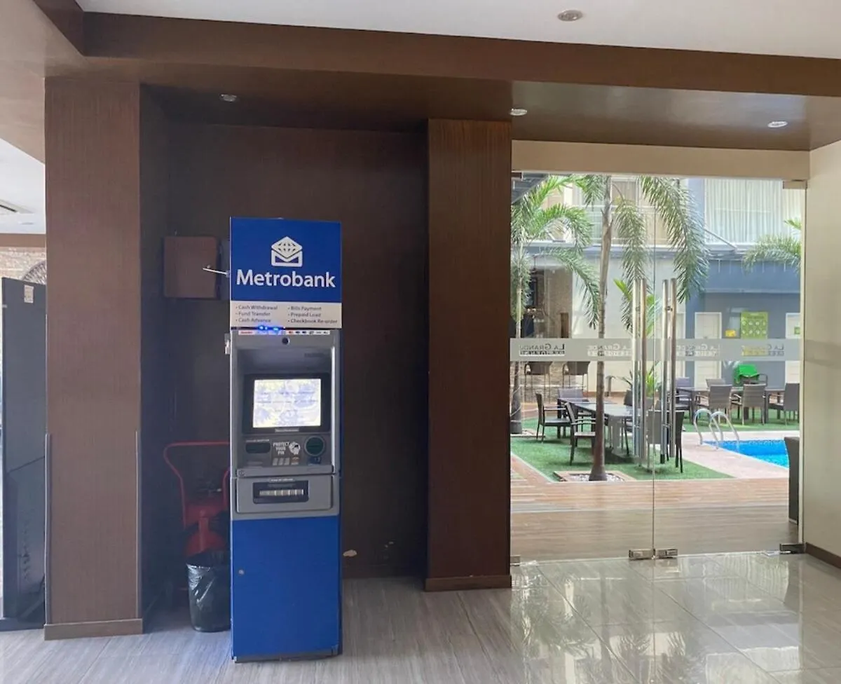 Апартаменты Sheryll Escapes - La Grande 11Th Floor Phase 2, Posh 1Br Balcony! Анхелес